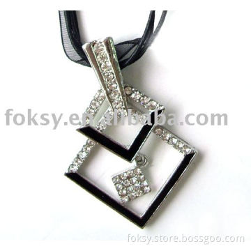 Rhinestone pendant
